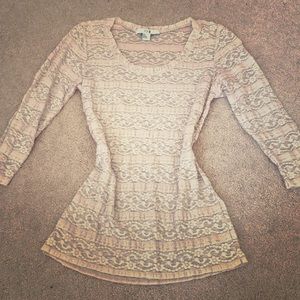 Forever 21 blush lace shirt